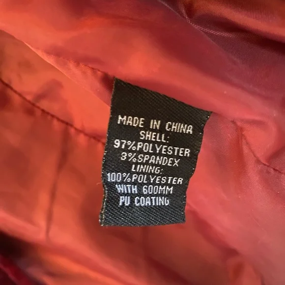 🛍️ DONATING 5/10 🛍️ Dark red velvet blazer - Picture 3 of 5